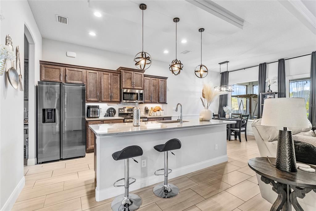 For Sale: $385,000 (3 beds, 2 baths, 1806 Square Feet)