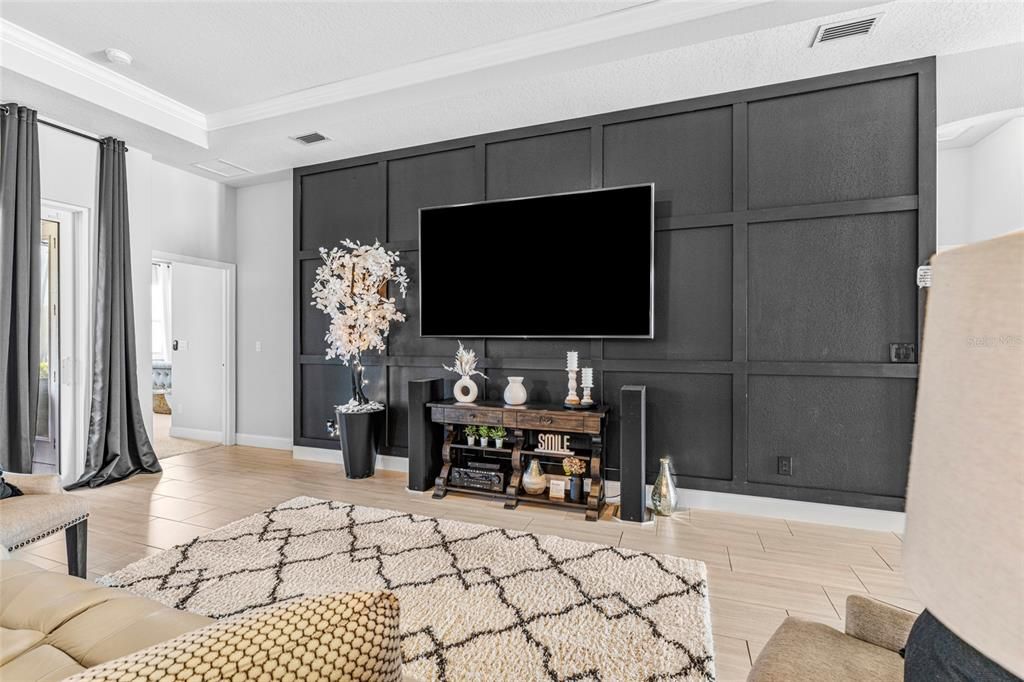 For Sale: $385,000 (3 beds, 2 baths, 1806 Square Feet)