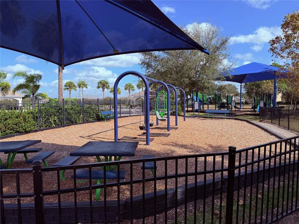 For Rent: $2,950 (4 beds, 2 baths, 2486 Square Feet)
