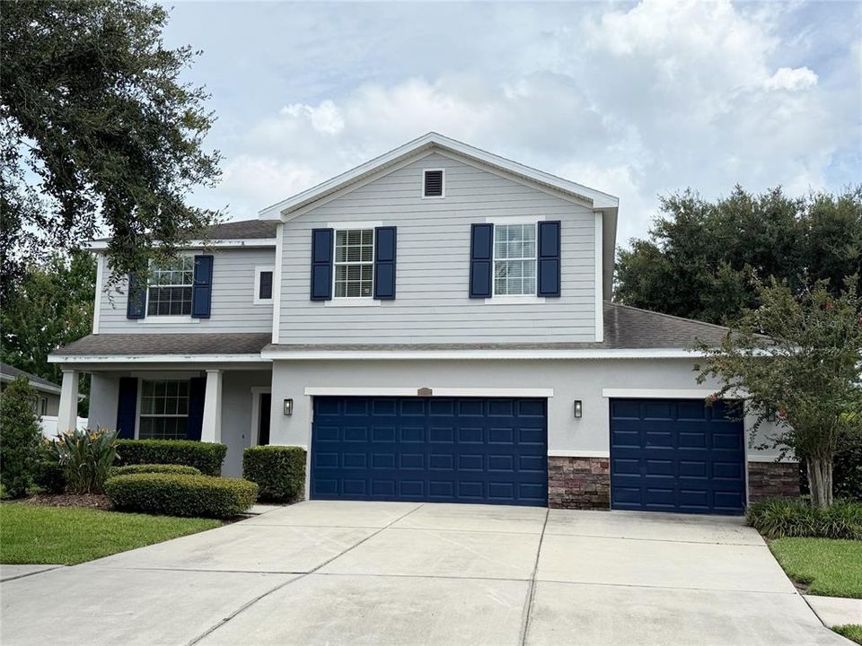 For Rent: $2,950 (4 beds, 2 baths, 2486 Square Feet)