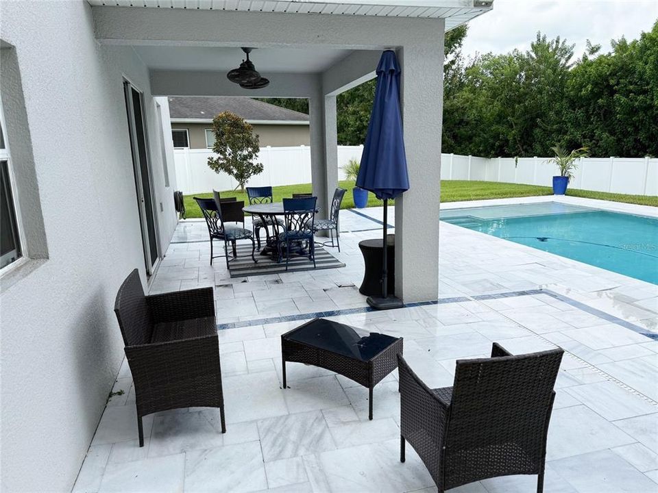 For Rent: $2,950 (4 beds, 2 baths, 2486 Square Feet)