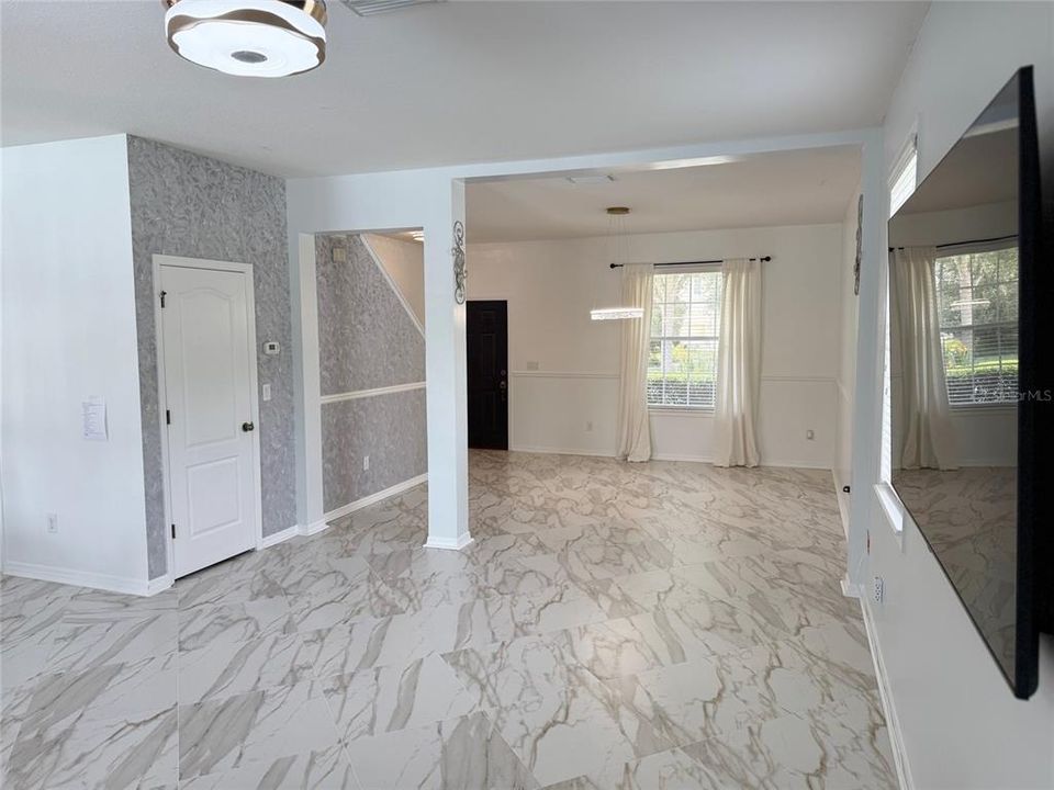 For Rent: $2,950 (4 beds, 2 baths, 2486 Square Feet)