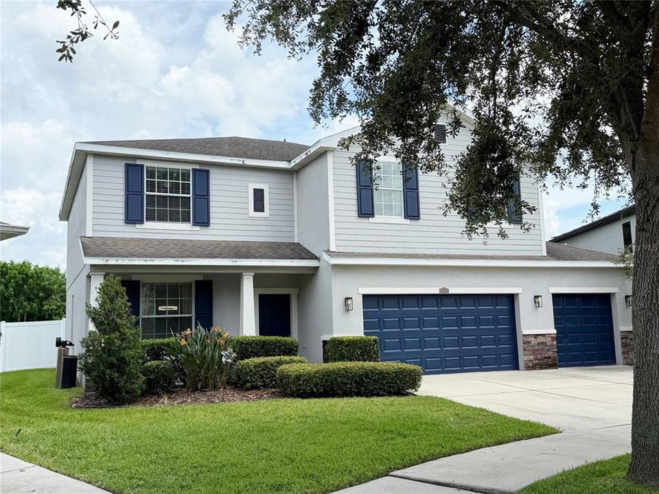 For Rent: $2,950 (4 beds, 2 baths, 2486 Square Feet)