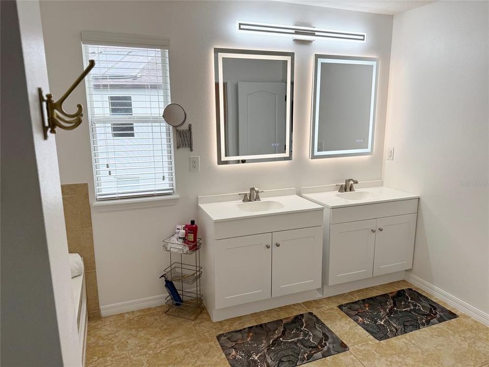 For Rent: $2,950 (4 beds, 2 baths, 2486 Square Feet)