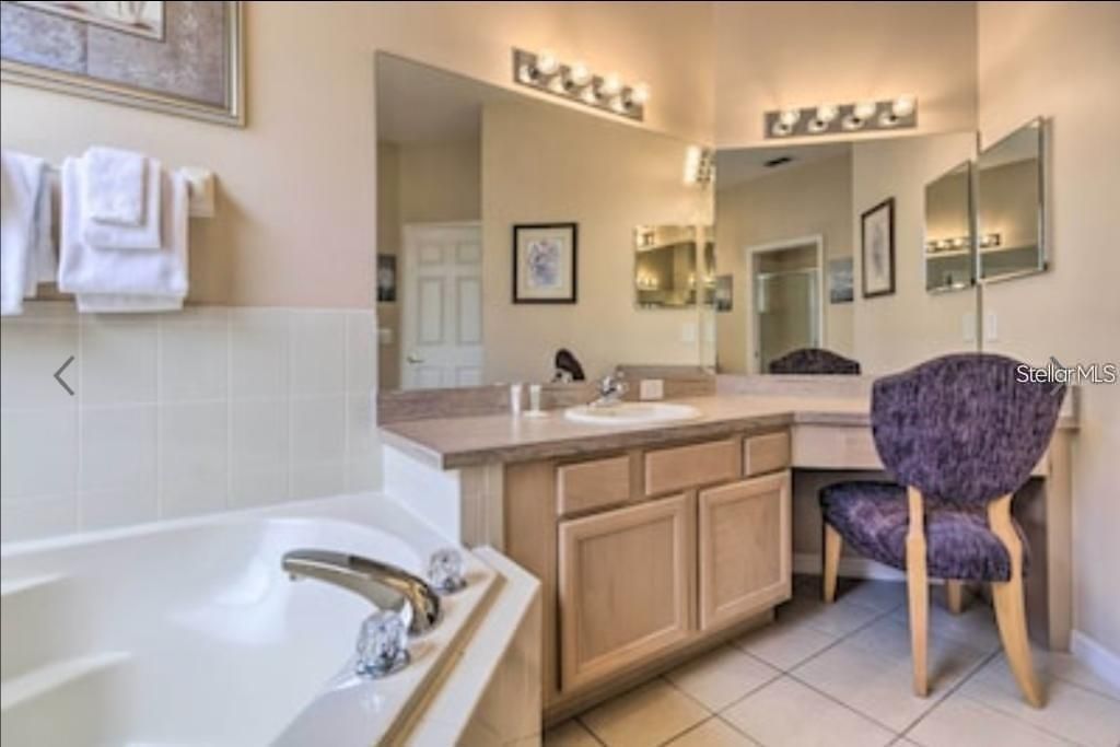 En Venta: $499,950 (6 camas, 4 baños, 2832 Pies cuadrados)