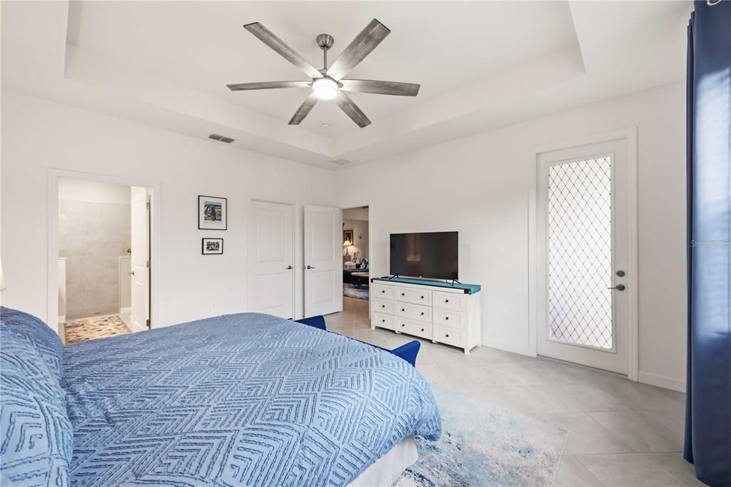 For Sale: $439,900 (4 beds, 2 baths, 2239 Square Feet)