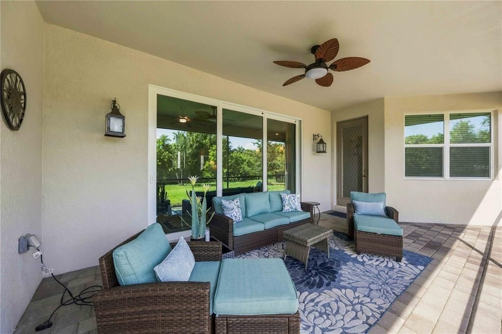 For Sale: $439,900 (4 beds, 2 baths, 2239 Square Feet)