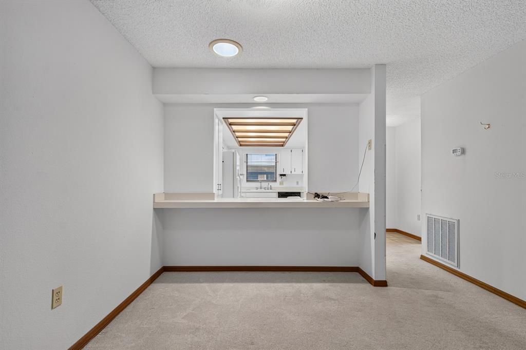 For Sale: $160,000 (2 beds, 2 baths, 1605 Square Feet)