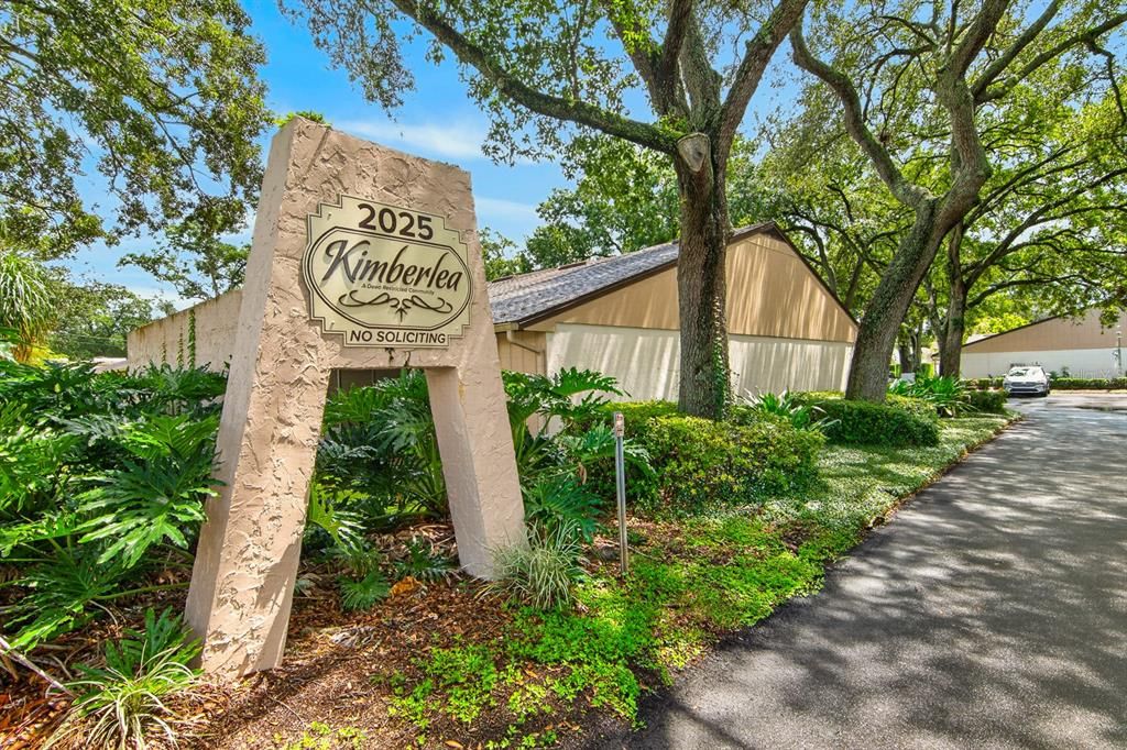 For Sale: $160,000 (2 beds, 2 baths, 1605 Square Feet)