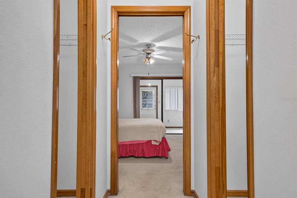 For Sale: $160,000 (2 beds, 2 baths, 1605 Square Feet)