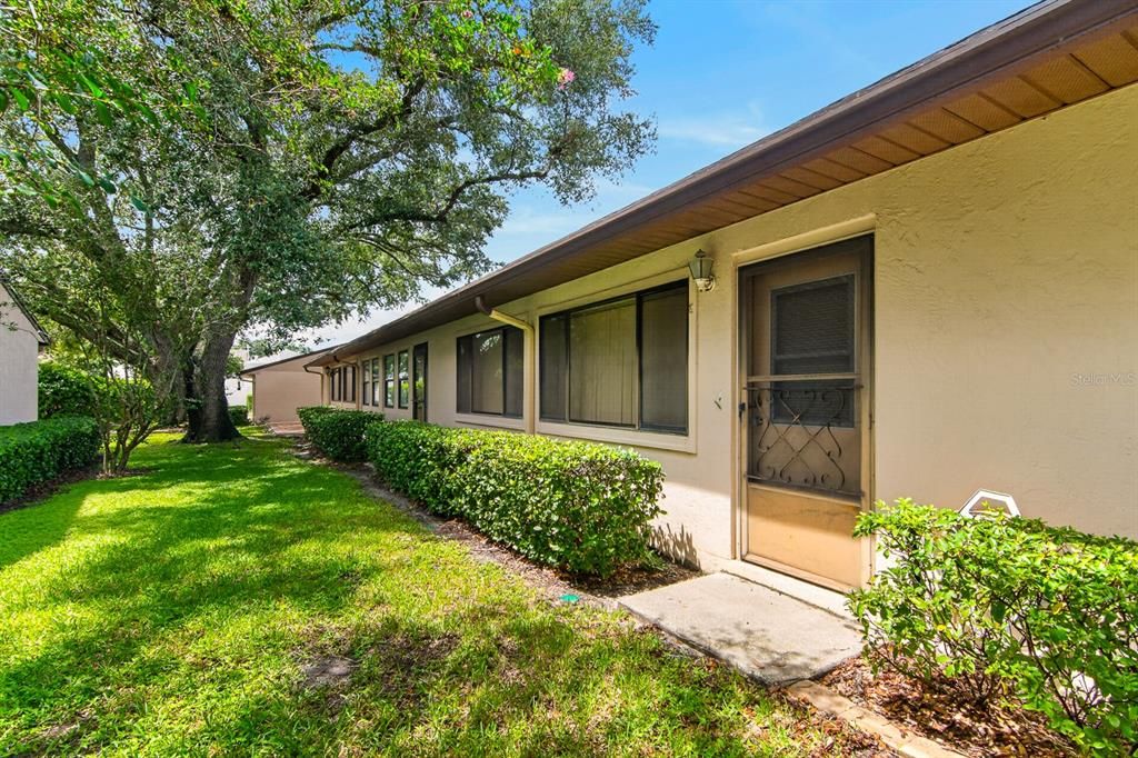 For Sale: $160,000 (2 beds, 2 baths, 1605 Square Feet)