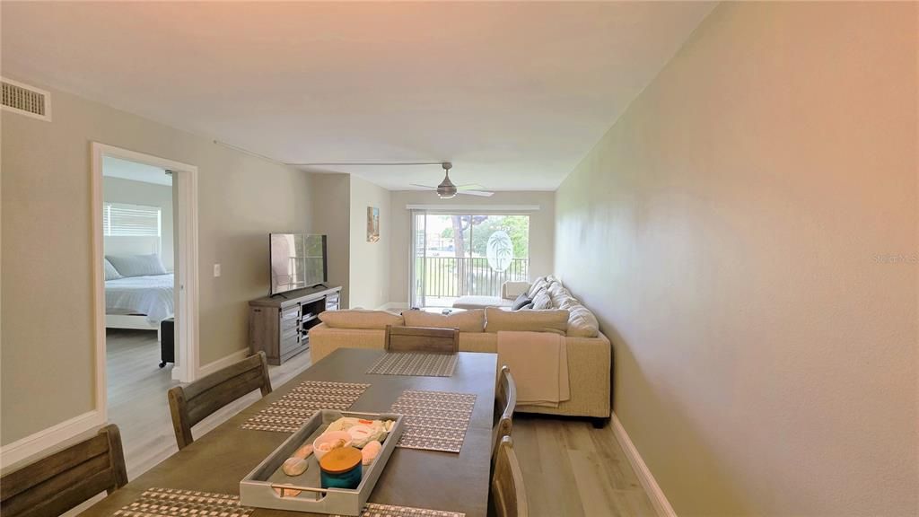 For Sale: $229,000 (2 beds, 2 baths, 1065 Square Feet)