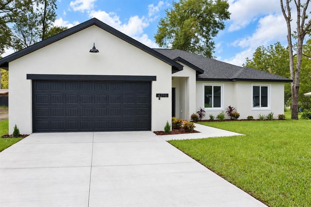 Active With Contract: $319,900 (4 beds, 2 baths, 1863 Square Feet)
