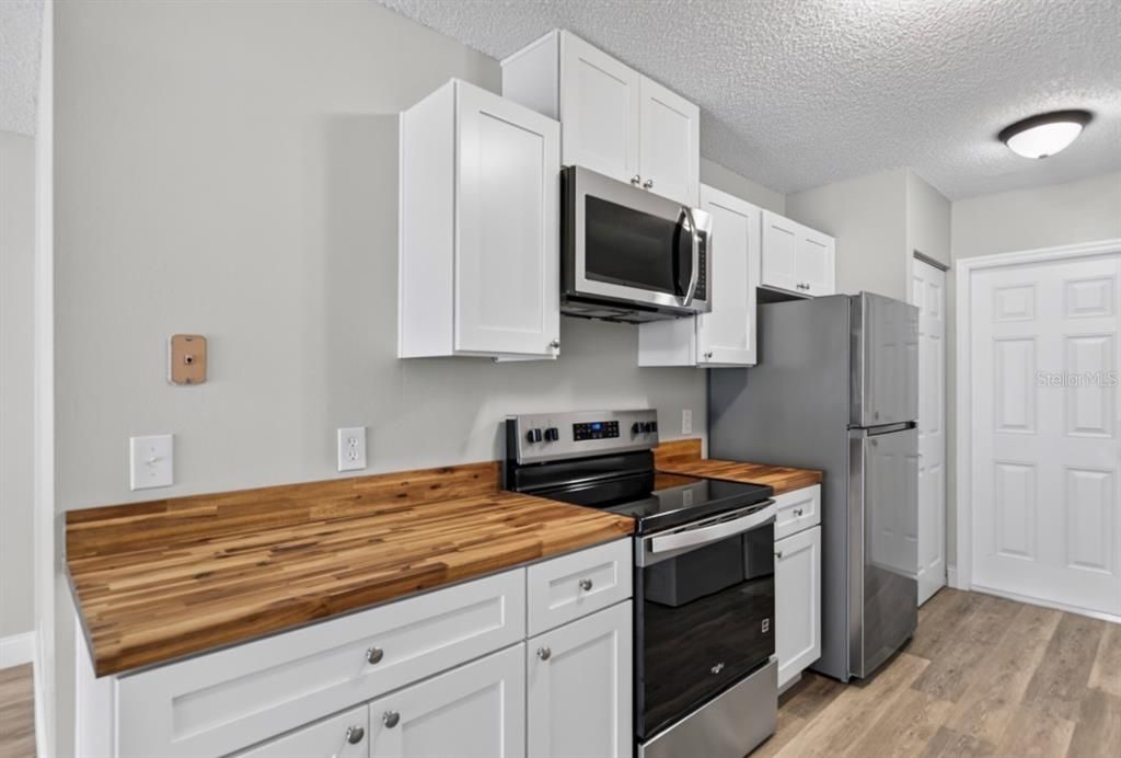 For Sale: $139,900 (3 beds, 2 baths, 1140 Square Feet)