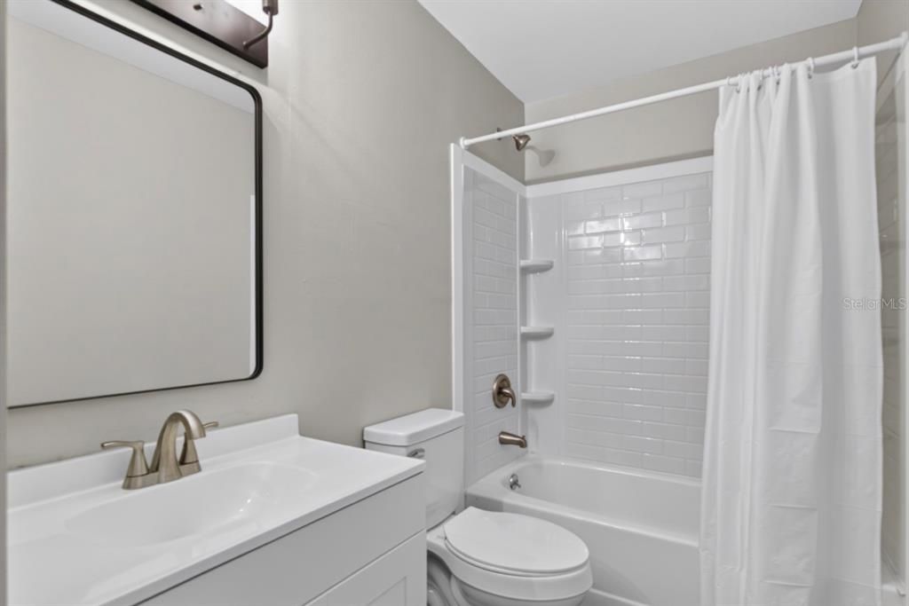 For Sale: $139,900 (3 beds, 2 baths, 1140 Square Feet)