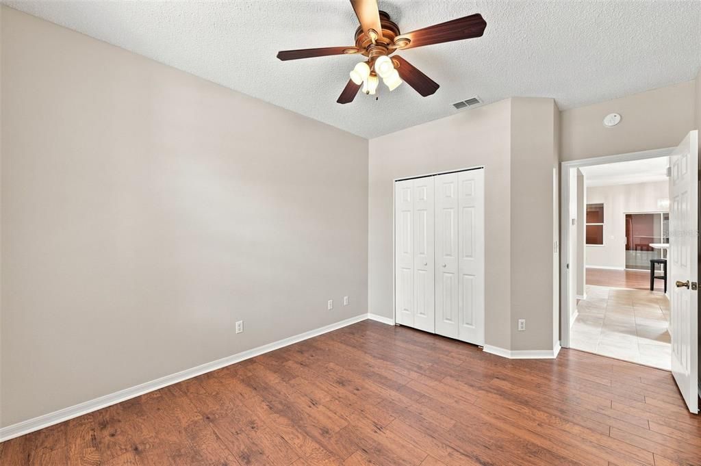 For Sale: $210,000 (2 beds, 2 baths, 1284 Square Feet)