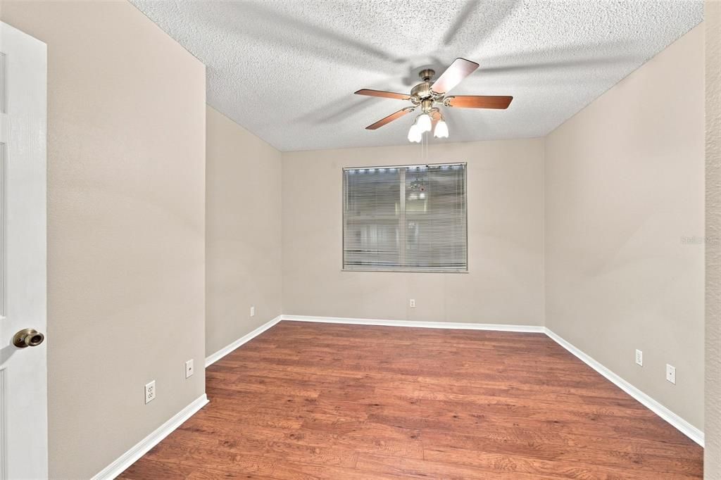 For Sale: $210,000 (2 beds, 2 baths, 1284 Square Feet)
