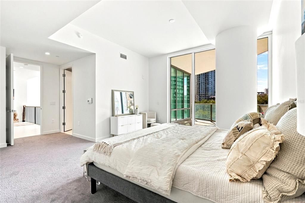 En Venta: $1,999,999 (2 camas, 2 baños, 2424 Pies cuadrados)