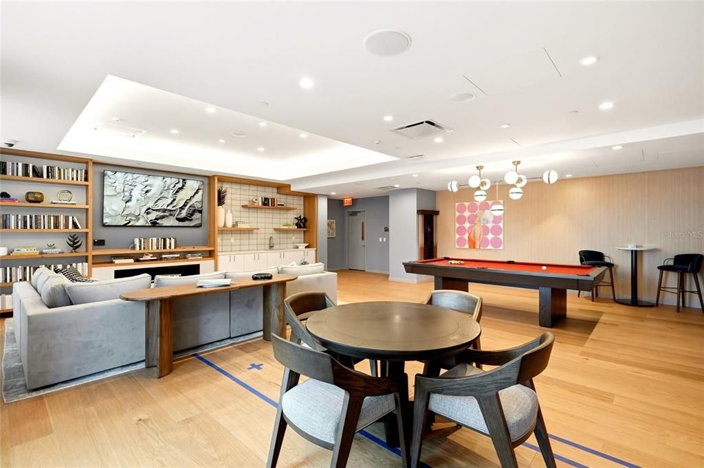 En Venta: $1,999,999 (2 camas, 2 baños, 2424 Pies cuadrados)