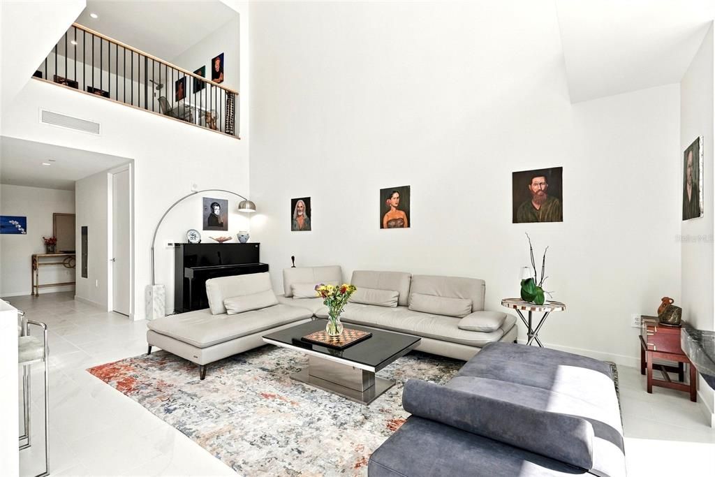 En Venta: $1,999,999 (2 camas, 2 baños, 2424 Pies cuadrados)