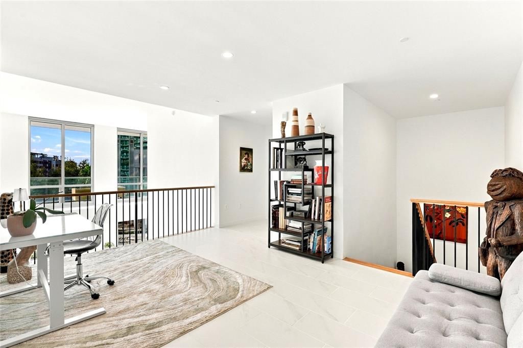 En Venta: $1,999,999 (2 camas, 2 baños, 2424 Pies cuadrados)
