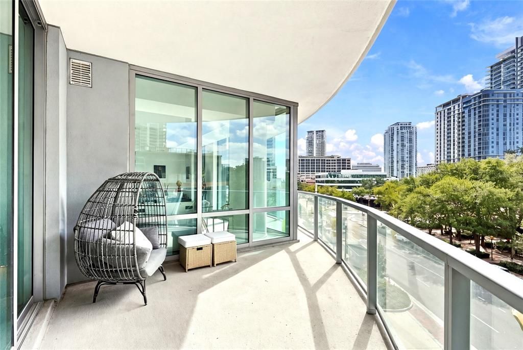 En Venta: $1,999,999 (2 camas, 2 baños, 2424 Pies cuadrados)