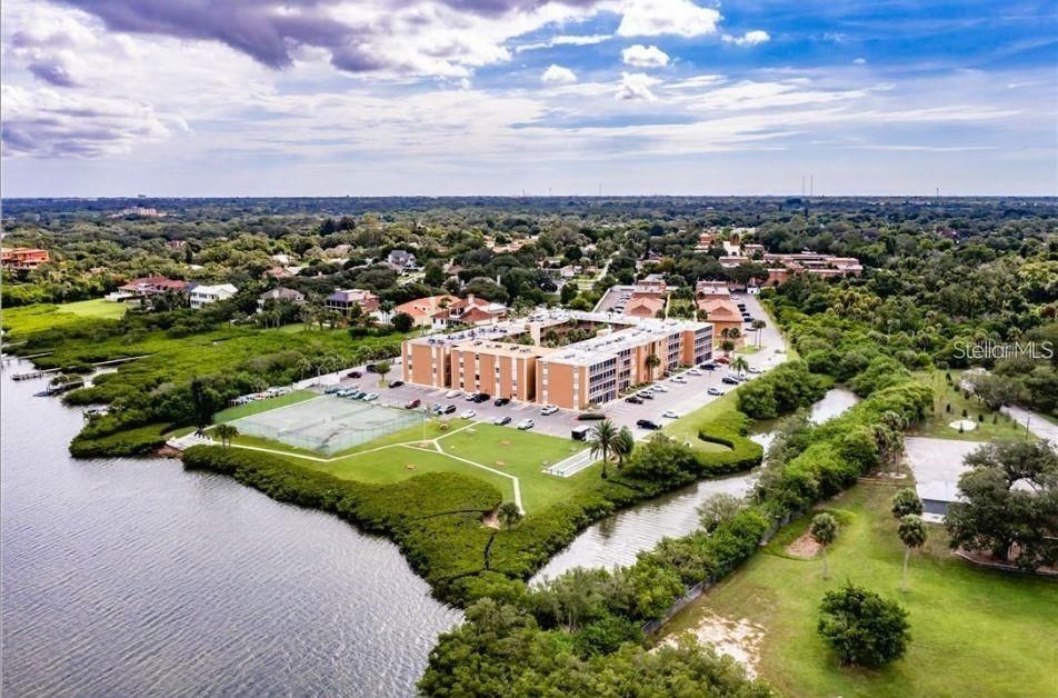 Activo con contrato: $2,000 (1 camas, 1 baños, 747 Pies cuadrados)