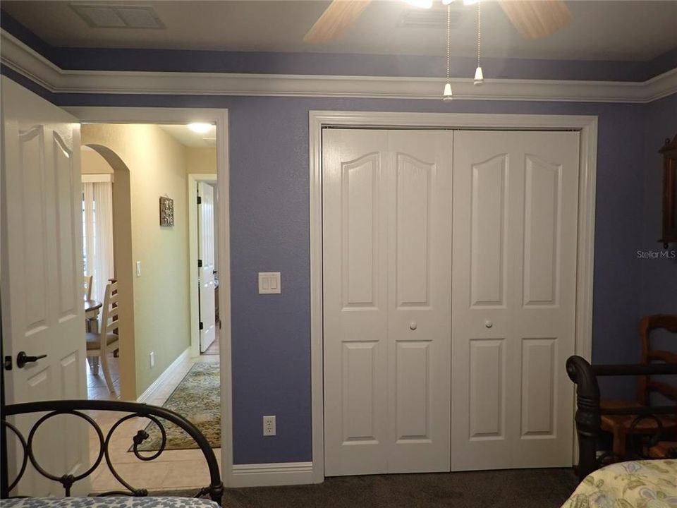 For Sale: $359,000 (3 beds, 2 baths, 1425 Square Feet)