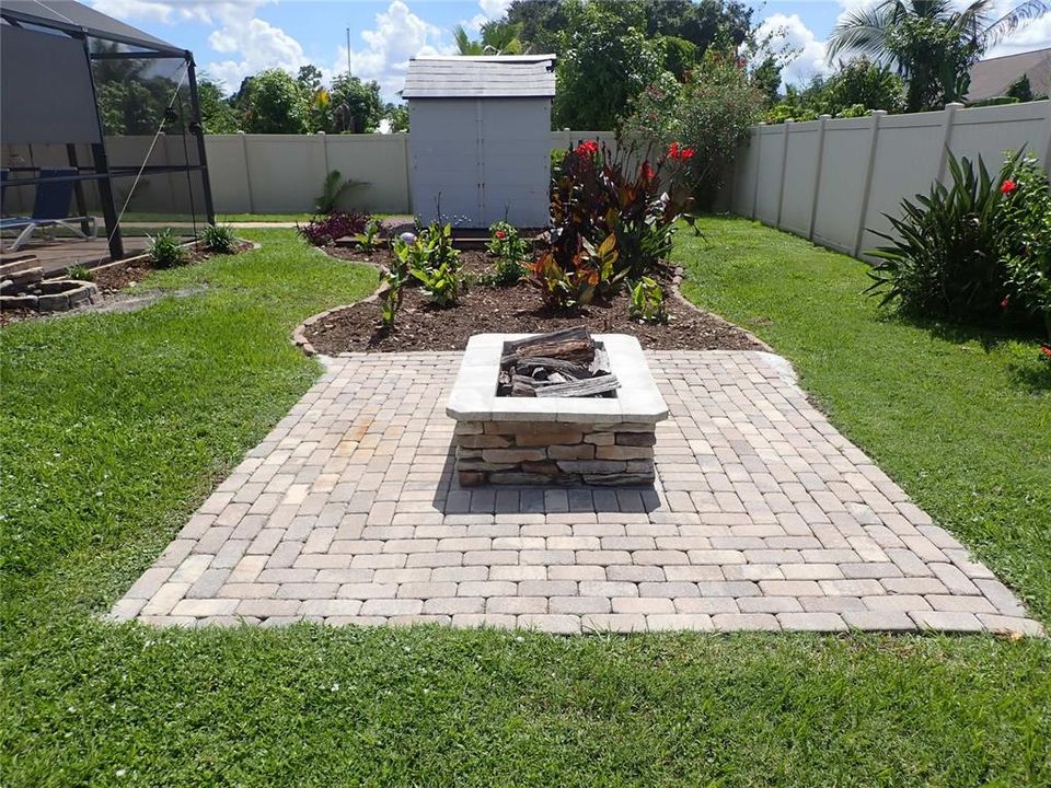 For Sale: $359,000 (3 beds, 2 baths, 1425 Square Feet)