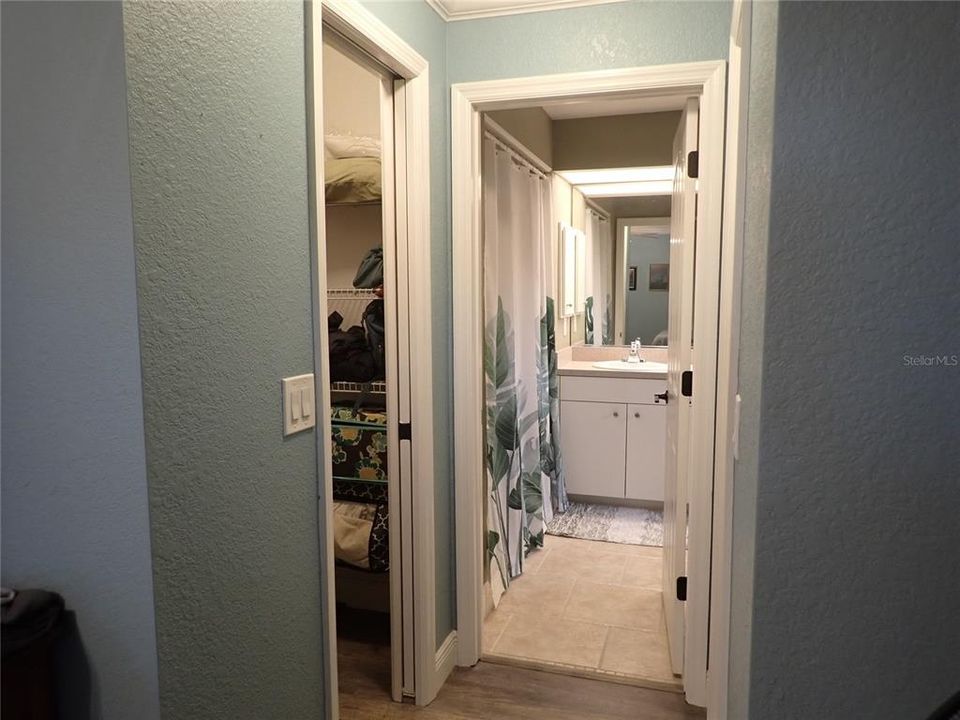 For Sale: $359,000 (3 beds, 2 baths, 1425 Square Feet)