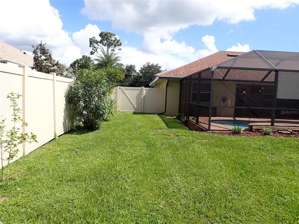 For Sale: $359,000 (3 beds, 2 baths, 1425 Square Feet)