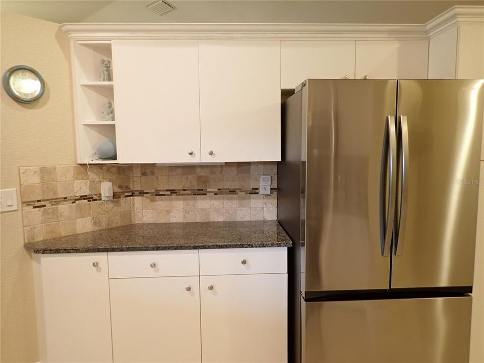 For Sale: $359,000 (3 beds, 2 baths, 1425 Square Feet)