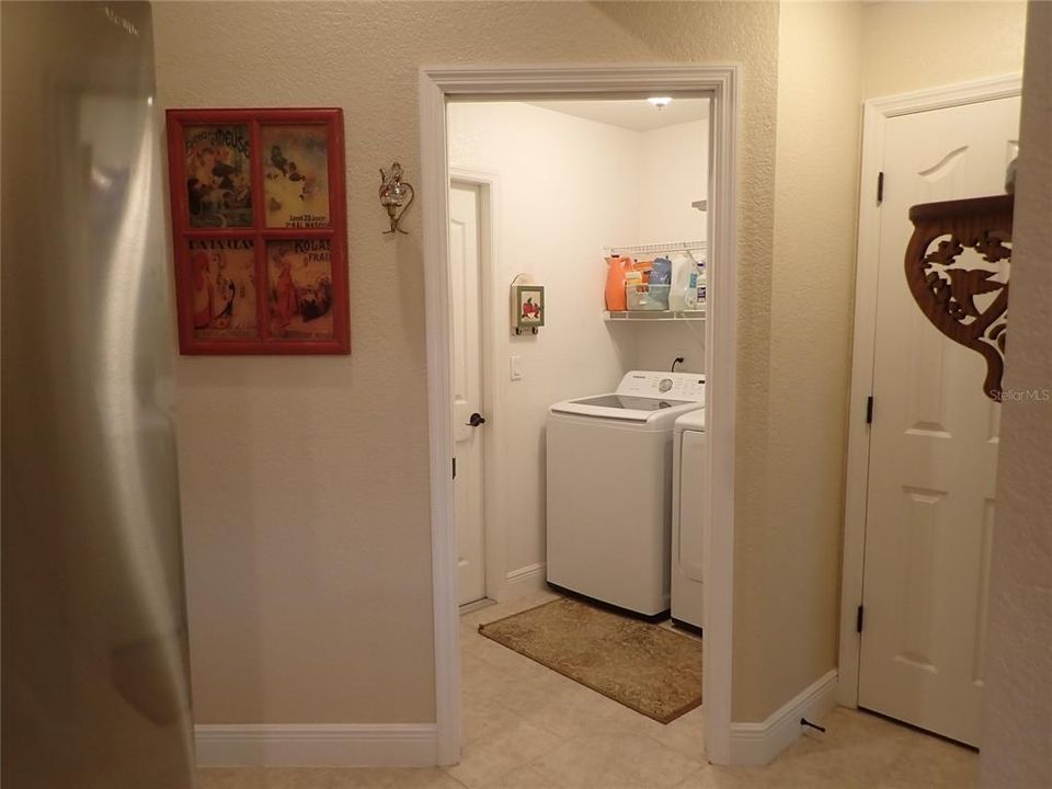 For Sale: $359,000 (3 beds, 2 baths, 1425 Square Feet)