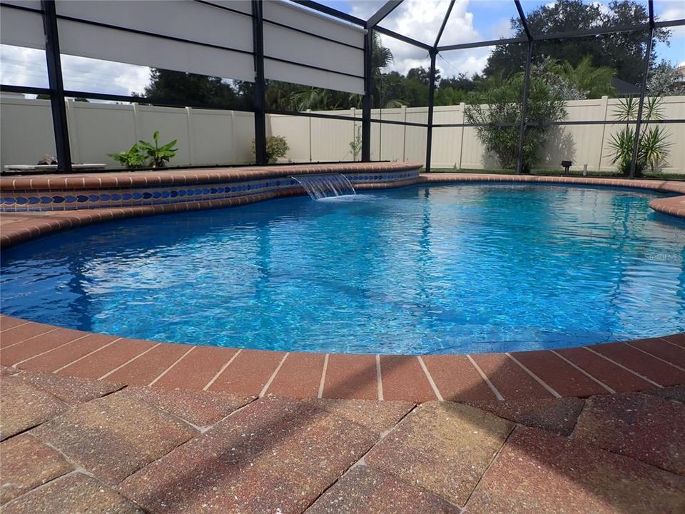 For Sale: $359,000 (3 beds, 2 baths, 1425 Square Feet)