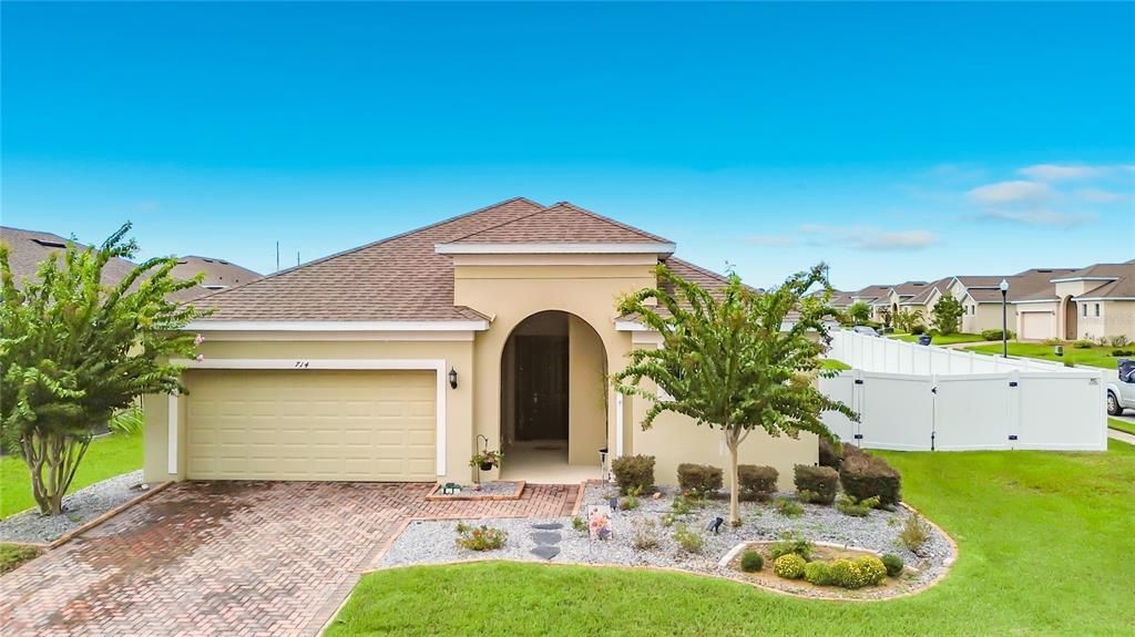 Active With Contract: $320,000 (4 beds, 2 baths, 1846 Square Feet)