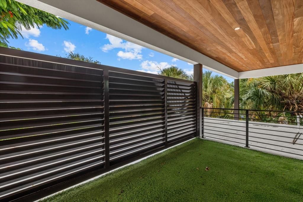 For Sale: $2,399,000 (4 beds, 4 baths, 3685 Square Feet)