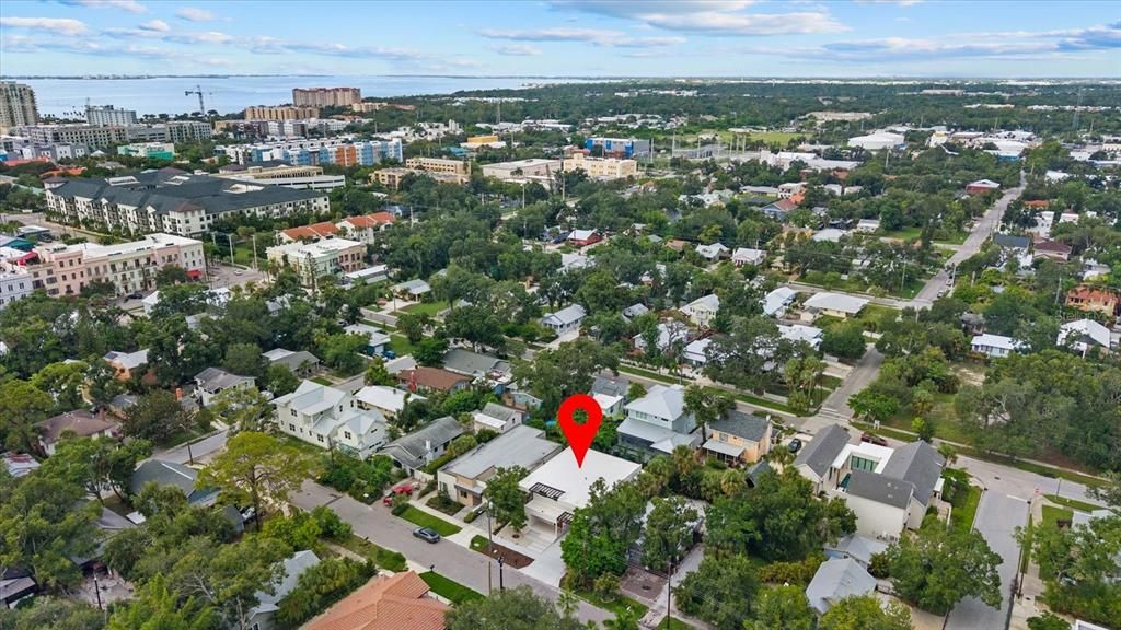 For Sale: $2,399,000 (4 beds, 4 baths, 3685 Square Feet)