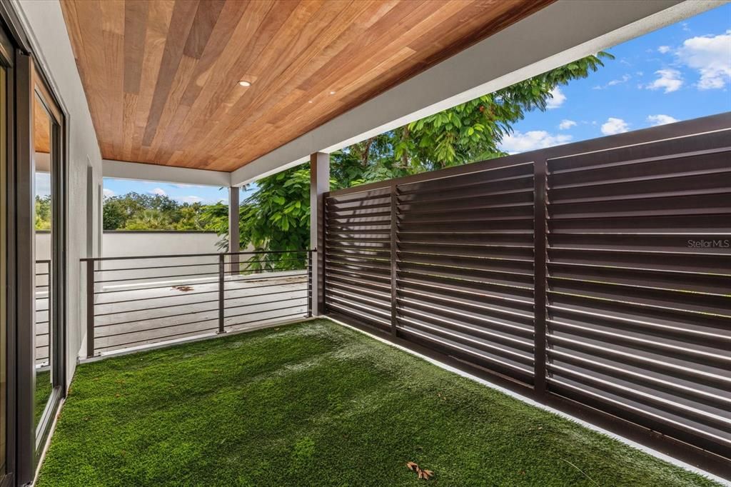 For Sale: $2,399,000 (4 beds, 4 baths, 3685 Square Feet)
