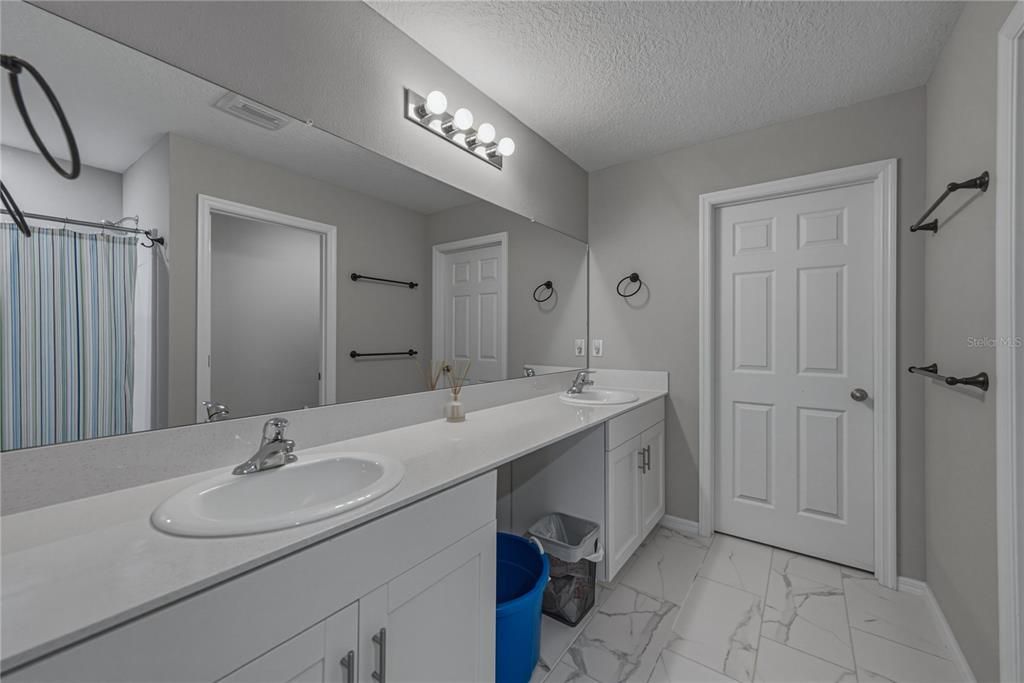 En Renta: $3,995 (5 camas, 3 baños, 2937 Pies cuadrados)