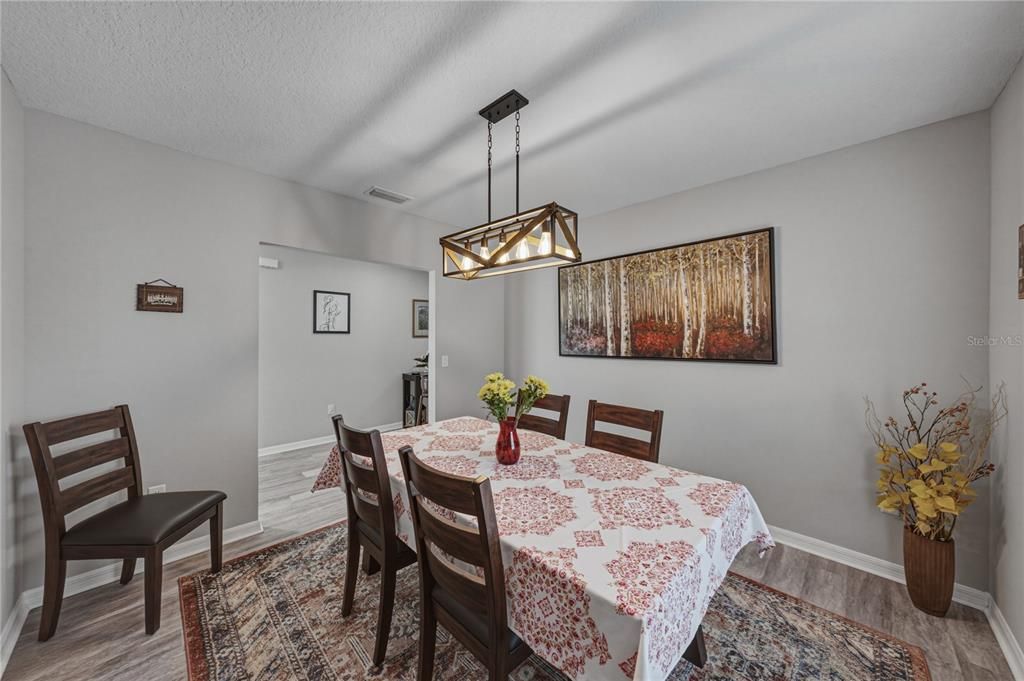 En Renta: $3,995 (5 camas, 3 baños, 2937 Pies cuadrados)