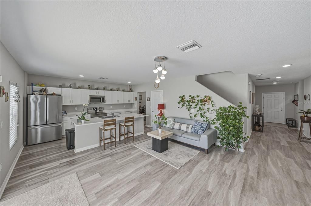 En Renta: $3,995 (5 camas, 3 baños, 2937 Pies cuadrados)