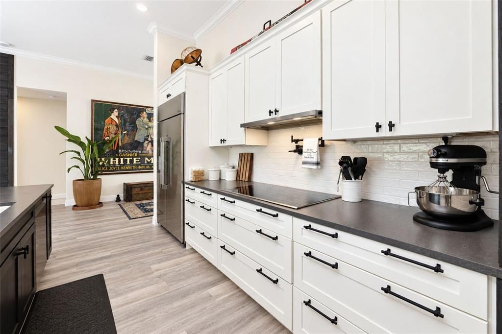 En Venta: $640,000 (3 camas, 3 baños, 1832 Pies cuadrados)