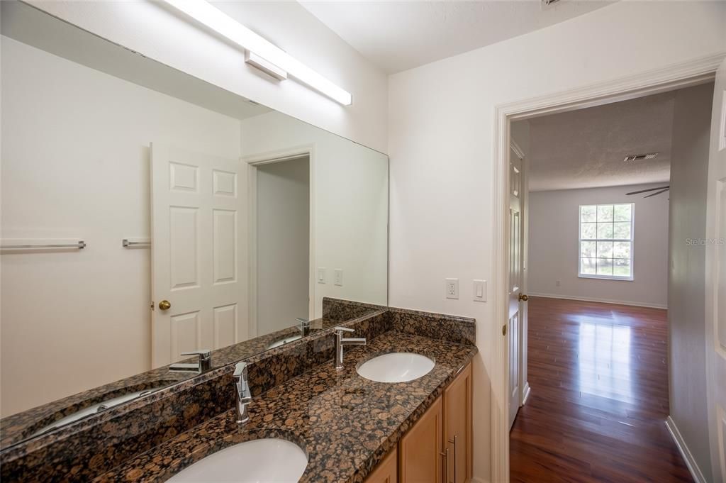 For Sale: $649,000 (5 beds, 2 baths, 3064 Square Feet)