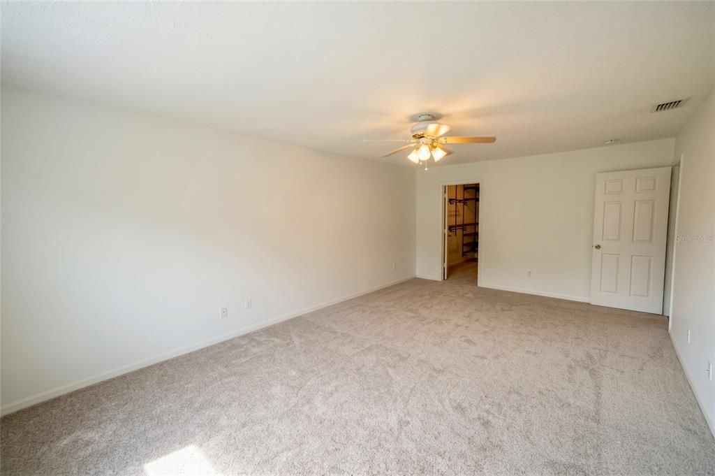 For Sale: $649,000 (5 beds, 2 baths, 3064 Square Feet)
