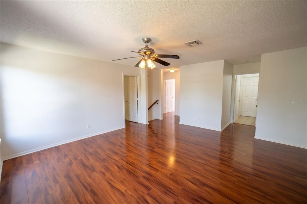 For Sale: $649,000 (5 beds, 2 baths, 3064 Square Feet)
