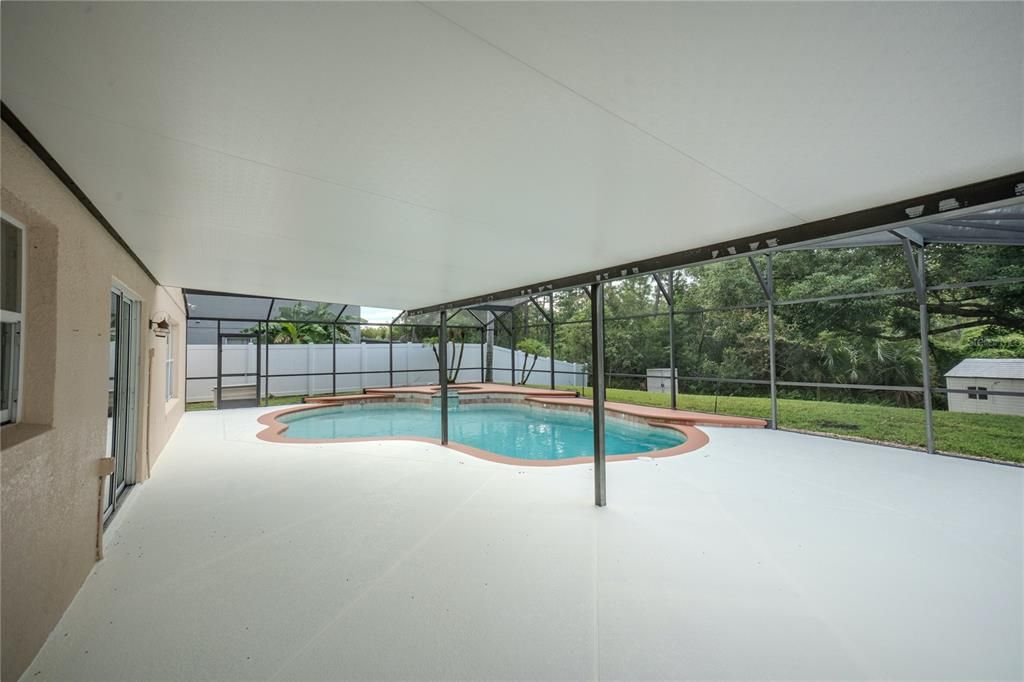 For Sale: $649,000 (5 beds, 2 baths, 3064 Square Feet)