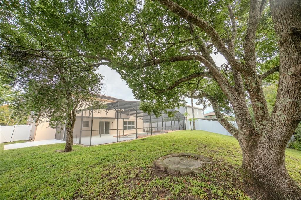 For Sale: $649,000 (5 beds, 2 baths, 3064 Square Feet)