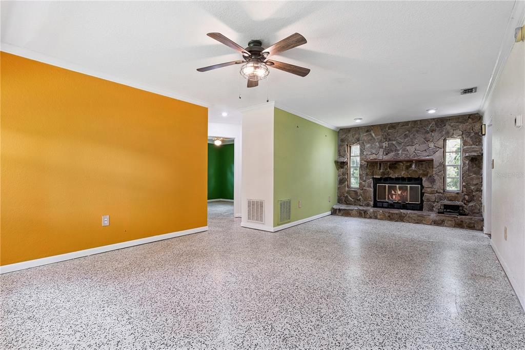 En Venta: $379,000 (3 camas, 2 baños, 1546 Pies cuadrados)
