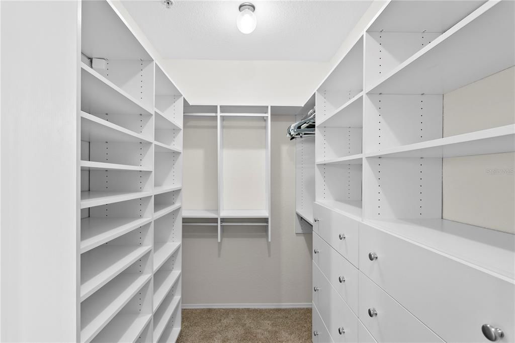For Rent: $4,000 (3 beds, 2 baths, 2078 Square Feet)