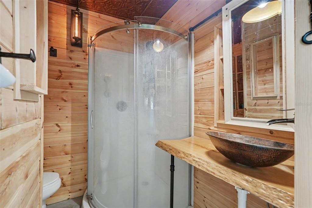 For Sale: $380,000 (3 beds, 3 baths, 1719 Square Feet)